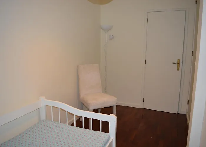 דירה Spacious Apt. At Viana's Location