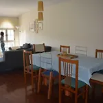 Spacious Apt. At Viana's Location