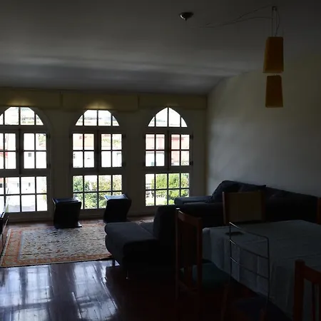 Apartment Spacious Apt. At Viana's Location