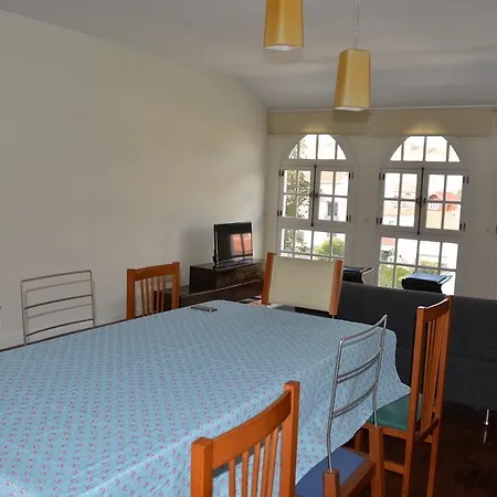 Spacious Apt. At Viana's Location