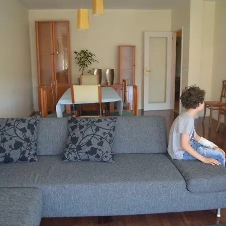 Spacious Apt. At Viana's Location